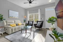 3 Bedrooms / 2 Bathrooms / Seven Dwarfs (10-105 LC)