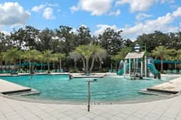4 Bedrooms / 3.5 Bathrooms / Veranda Palms (2667 SC)