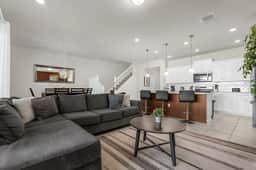 5 Bedrooms / 4.5 Bathrooms / Solterra (7436 OL)