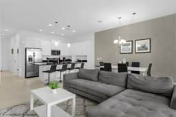 4 Bedrooms / 3 Bathrooms / Festival (232 CD)