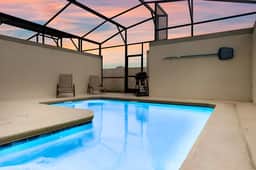 4 Bedrooms / 3 Bathrooms / Storey Lake (4931 WA)