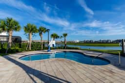 5 Bedrooms/ 4 Bathrooms / Storey Lake (4819 CT)
