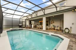 10 Bedrooms/ 8 Bathrooms/ Windsor Cay (15907CC)