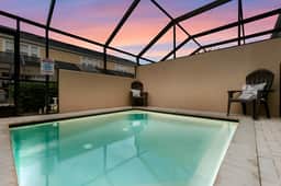 3 Bedrooms / 3 Bathrooms / Windsor Hills (7659SK)