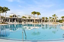 7 Bedrooms / 5 Bathrooms / Windsor Cay (15882CC)