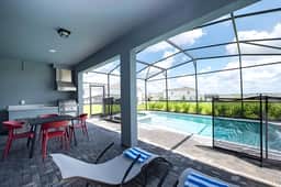 6 Bedrooms / 4 Bathrooms / Windsor Island (1677KL)