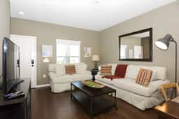 3 Bedrooms/ 2 Bathrooms/ West Lucaya (3216 CP)
