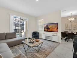4 Bedrooms / 3 Bathrooms / Storey Lake (4821DS)