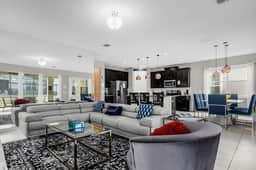 4 Bedrooms / 3.5 Bathrooms / Solara (9032 EM)