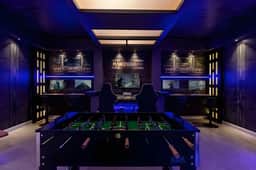 9 Bedroom/ 5 Bathroom Storey Lake (4276 PW)