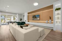 8 Bedrooms/ 6 Bathrooms/ Windsor Cay (16256 SM)