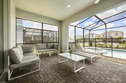 6 Bedrooms/ 4.5 Bathrooms/ Windsor Island (1817SD)