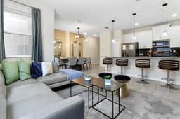 4 Bedrooms / 3 Bathrooms / Storey Lake (4818ML)