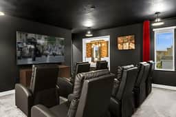 9 Bedrooms / 5 Bathrooms / Storey Lake (4272 PW)