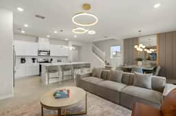 5 Bedrooms/ 4.5 Bathrooms/ Windsor Cay (16142 CC)