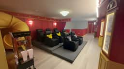 7 Bedrooms / 5.5 Bathrooms / Windsor Cay (15843CC)