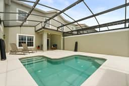 4 Bedrooms/ 3 Bathrooms/ Storey Lake (4792CT)