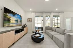 5 Bedrooms/ 4.5 Bathrooms/ Windsor Cay (16202 CC)