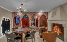 8 Bedrooms / 6 Bathrooms / Windsor Cay (16195CC)