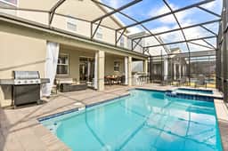 7 Bedrooms/ 6 Bathrooms/ Storey Lake (4512 TB)