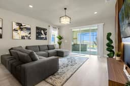 7 Bedrooms/ 5.5 Baths/ Windsor Island (3775 LA)