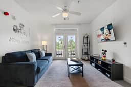2 Bedrooms / 2 Bathrooms / Secret Lake (3176-204)