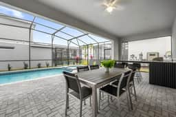 8 Bedrooms/ 6 Bathrooms/ Windsor Cay(16280SM)