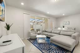 5 Bedrooms/ 4.5 Bathrooms/ Windsor Cay (1292BI)