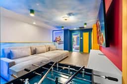 5 Bedrooms / 4.5 Bathrooms / Windsor Cay (16125PF)