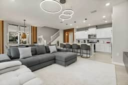 5 Bedrooms / 4.5 Bathrooms / Windsor Cay (16125PF)