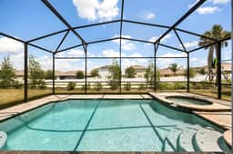 6 Bedrooms / 4.5 Bathrooms / Solara (2343CS)