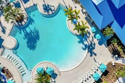 7 Bedroom/ 5.5 Baths/Windsor Island (3979 LA)