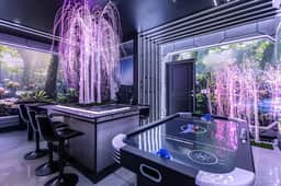 7 Bedroom/ 5.5 Baths/Windsor Island (3979 LA)
