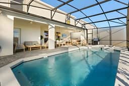 10 Bedrooms/ 8 Bathrooms/ Windsor Cay (16219 CC)