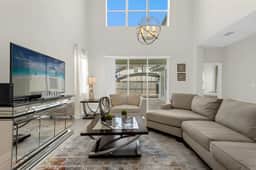 5 Bedrooms/ 5 Bathrooms/ Storey Lake (4762KC)