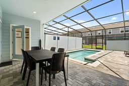5 Bedrooms / 4.5 Bathrooms / Windsor Cay (16085BW)