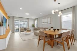 7 Bedrooms/ 5 Bathrooms/ Windsor Cay(1285ER)