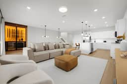 10 Bedrooms/ 8 Bathrooms/ Windsor Cay (16024 SC)