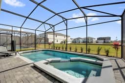 7 Bedrooms / 5.5 Bathrooms / Windsor Cay (16202TW)