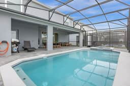 10 Bedrooms/ 8 Bathrooms/ Windsor Island (3096 MD)