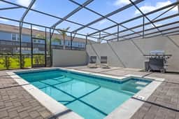 5 Bedrooms / 4.5 Bathrooms / Solterra (7112OL)