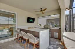 10 Bedrooms / 8 Bathrooms / Windsor Cay (15977CC)