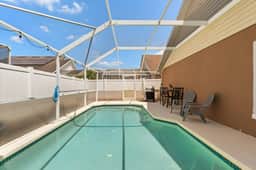 3 Bedrooms / 2 Bathrooms / Bridgewater (142HL)