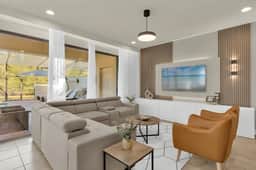 5 Bedrooms / 4.5 Bathrooms / Windsor (8815G)