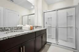 6 Bedrooms/ 5.5 Bathrooms Solterra (7623 OL)