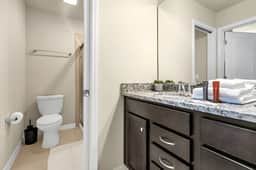 7 Bedrooms/ 5.5 Baths/ Windsor Island (3841 LA)