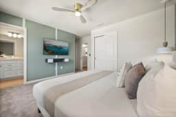 8 Bedrooms / 6 Bathrooms / Windsor Cay (15960SC)
