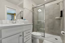 5 Bedrooms / 5.5 Bathrooms / Windsor Cay (15802CC)