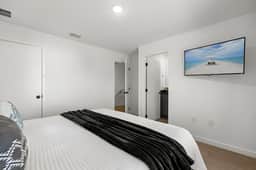 3 Bedrooms/ 3 Baths/ Hub Westside Reserve (8781ZD)