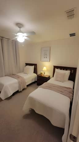 4 Bedrooms/ 3 Bathrooms/ Venetian Bay (4014-101SM)